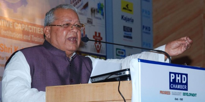 Karaj Mishra adressing in PHD Chamber Innovation Summit 2014